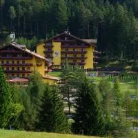 Hotel Shandranj – hotel w mieście Tesero