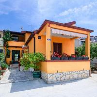 Apartmani Petunia, Hotel in Fažana