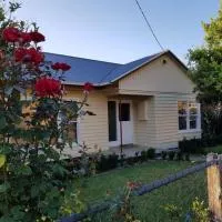 Cottage on Main, hotel em Buchan