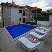 Villa Roko with Swimming Pool, Hotel in Trogir