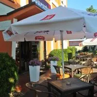 Hotel Bursztyn, ξενοδοχείο σε Kalisz