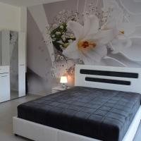 Kristina Apartments, hotel poblíž Letiště Tivat - TIV, Tivat