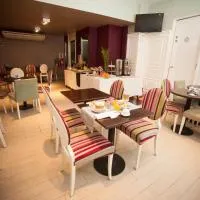 Hotel Posadas, hótel í Posadas