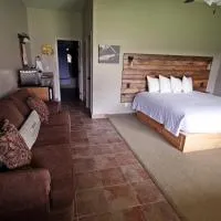 Hidden Canyon Retreat, Hotel in Baker