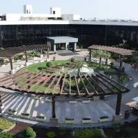 Defence Raya Golf & Country Club, hotel en Lahore