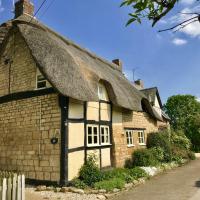 Bells Cottage, hotel in Alderton