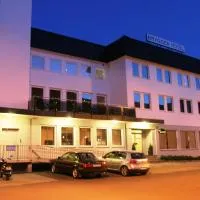 Nordfjord Hotell - Bryggen, хотел в Нордфьордейд