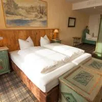 DIE POST Landgasthof Aufkirchen, hotel sa Berg am Starnberger See