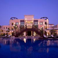 Shangri-La Hotel Apartments Qaryat Al Beri, hotel in Abu Dhabi