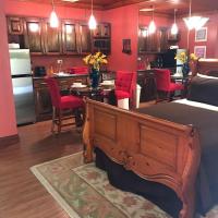 Brownstone Guesthouses Seabeach, Hotel in Nassau