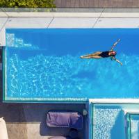 Micra Anglia Boutique Hotel & Spa, hotel u gradu 'Andros'