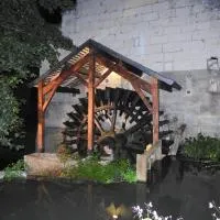 Le Moulin De Saussaye, khách sạn ở Crouzilles