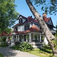 Les Trois Erables Boutique Inn, hotelli kohteessa Wakefield