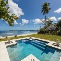 Eratap Beach Resort, hotell i Port Vila