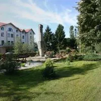 Hotel Helikon, hotell i Yanoshi