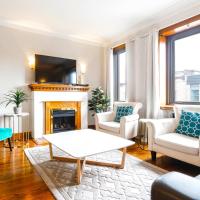 MTLVacationrentals-The MTLVR Kisses