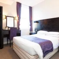 The Abbey Lodge Hotel: Bradford'da bir otel