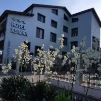 Hotel Xemar, hotel Aradon