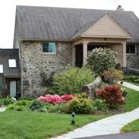 Alpenhof Bed & Breakfast, hotel en Media