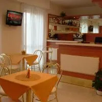 Hotel GF, hotel i Cesano Boscone