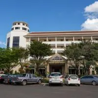 Surin Majestic Hotel, хотел в Сурин
