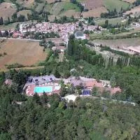 Hotel Pineta Ristorante country house in Fabriano, hotel din Campodonico