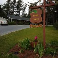 Pinecone Motel, готель у місті Сассекс