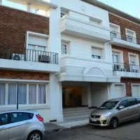 Hotel Crown, hotel sa Melo