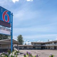 Motel 6-Fort Nelson, BC, hotel v destinácii Fort Nelson v blízkosti letiska Fort Nelson Airport - YYE