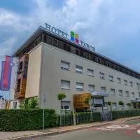 Hotel Tabor Maribor، فندق في ماريبور