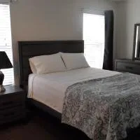 Campbell's Accommodations، فندق في Gull Lake