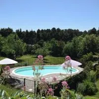 Ombre Bleue Du Figuier, Ailhon, hotel en Ailhon