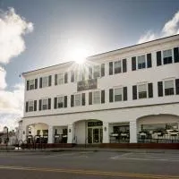The Whaler's Inn، فندق في ميستيك