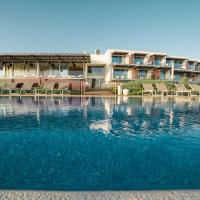 Palmares Beach House Hotel - Adults Only, hotel in Meia Praia, Lagos