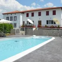 Maison Iputxainia, hotell i Ascarat