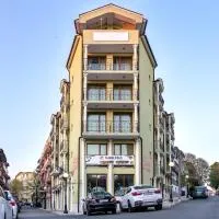 Hotel Zeus, hótel í Pomorie