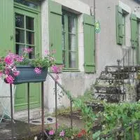 Gite de charme au coeur de la Bourgogne, hotel v destinaci Santigny