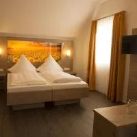 Gasthaus Schwarzer Adler, hotel v mestu Colmberg