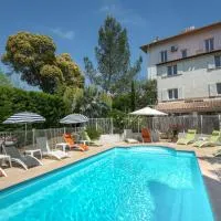 Le Thimothée : Hôtel & Studios, hotel v destinaci Saint-Raphaël