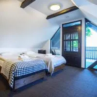 Gospoda pod Czarnym Łabędziem, hotel Rydzewóban