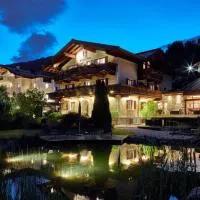Hotel Hubertus, hotel di Brixen im Thale