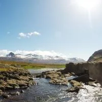 Fossardalur Guesthouse, hotel u gradu Djúpivogur