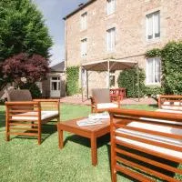 La Maison De La Fontaine, Le Beny Bocage, hotel a Le Bény-Bocage