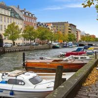 Luxurious Boutique Apartment, inner city, next to Canals and Metro station, hotel en Christianshavn, Copenhague