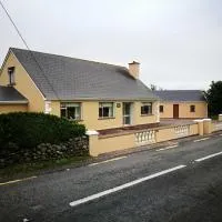 Danubio Guest Accommodation, hotel di Doonbeg