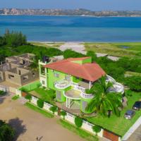 Bilene Beach House, hotel en Bilene