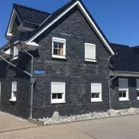Ferienhaus Pacco, hotel v destinaci Wermelskirchen