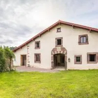joangi, hotel v destinaci Uhart-Cize