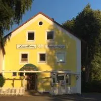 Landhaus Nauenburg、Heereのホテル