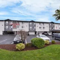Clackamas Inn and Suites โรงแรมในแคลกคามัส